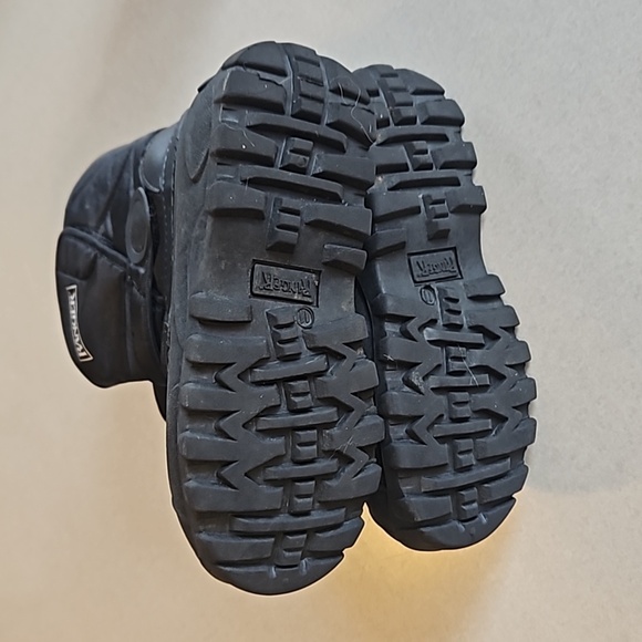 Ranger black snowboots - Picture 7 of 10